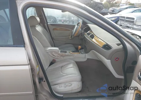 2000 Jaguar S-Type 3.0L V6 z USA, uszkodzony, nr VIN SAJDA01C3YFL52927